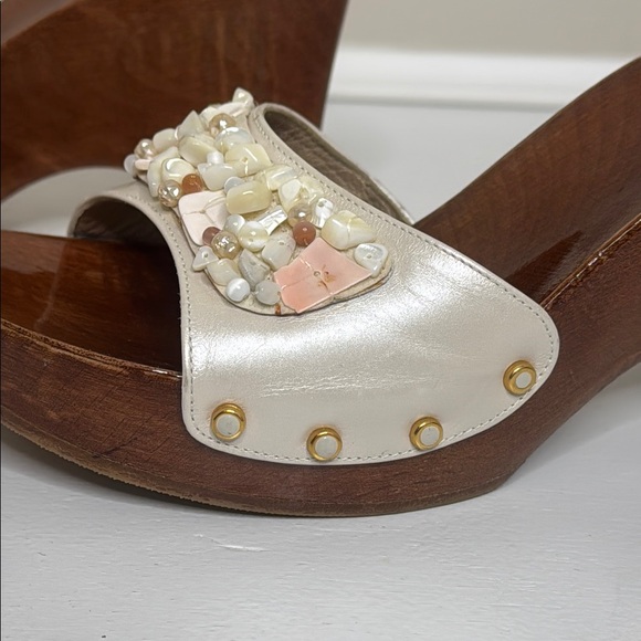 Stuart Weitzman Wood Sole Cream Shells Beads Y2K Beach Resortwear Spain Sandals - Picture 5 of 11